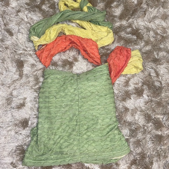 Tie Front Cutout Colorblock Halter Dress - Picture 4 of 4